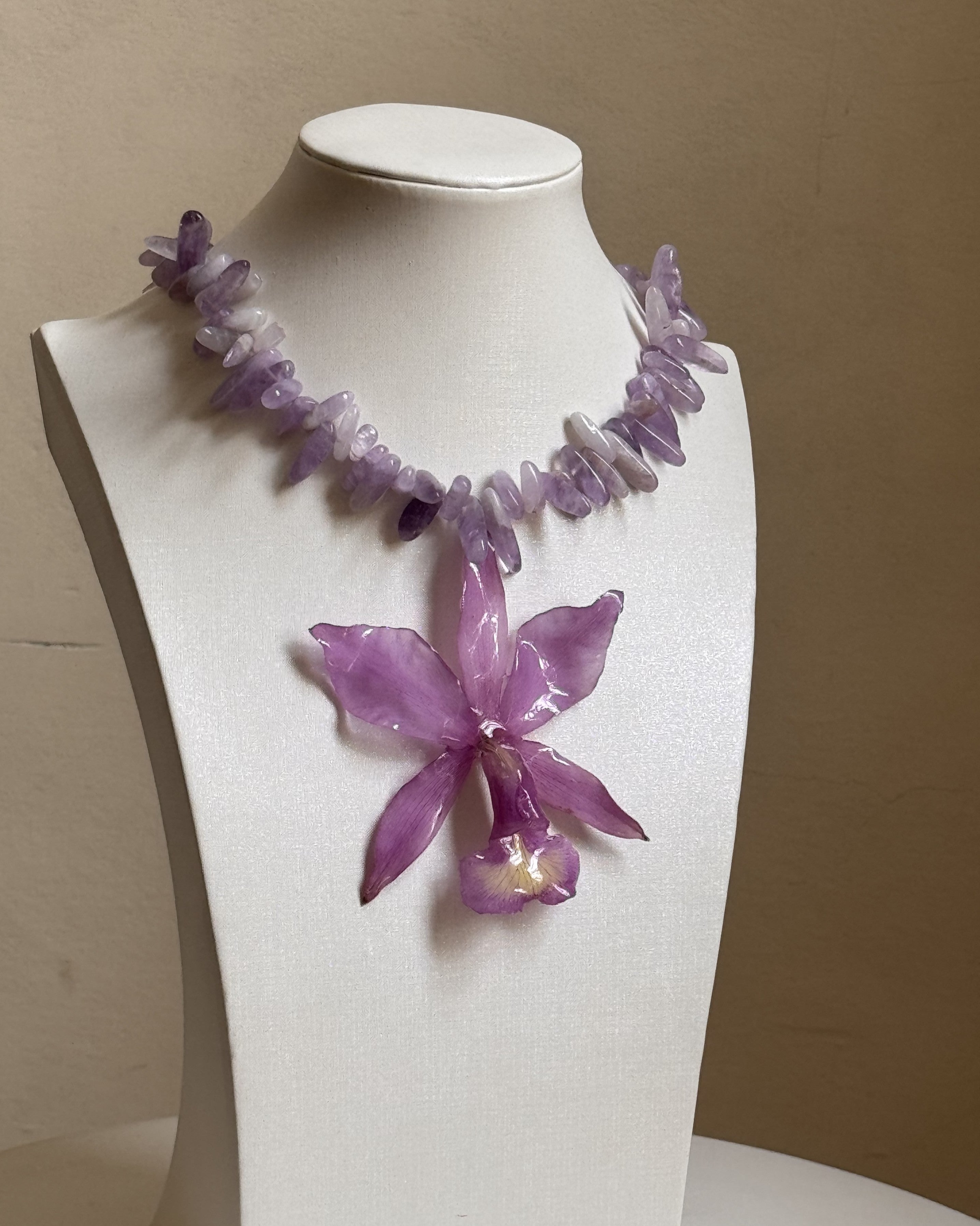 Cattleya Orchid Necklace with Amethyst